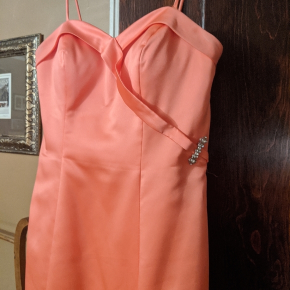 Alfred Angelo coral bridesmaid/prom dress - Picture 4 of 4